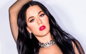 Katy Perry Flaunts Side Boob in BTS Photos From Her Las Vegas Show