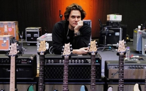 John Mayer Briefly Stops First Live Show in Two Years to Assist an Unconscious Fan