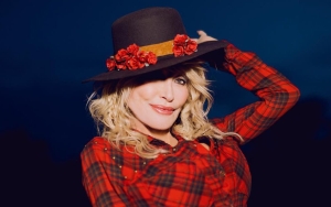 Rock and Roll Hall of Fame Refuses to Pull Dolly Parton From Ballot Despite Her Withdrawal