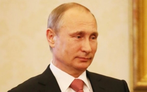 Putin's Russian Soldiers Reportedly Disobey Orders, Storm Off Combat Zone With Weapons in Tow