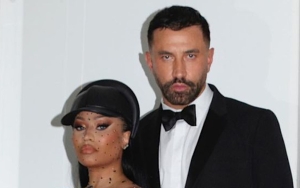 Nicki Minaj's Met Gala Dress Struggles to Contain Her Boobs
