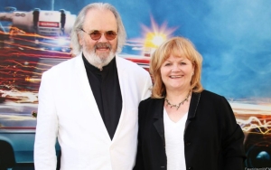 Lesley Nicol Thankful for Support Following Death of Her 'Warrior' Husband