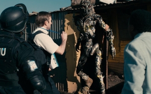 'District 9' Sequel Is Coming in 'the Near Future,' Confirms Neill Blomkamp