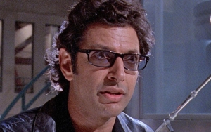 Jeff Goldblum Shares Inside 'Secret' Group Chat With 'Jurassic World: Dominion' Co-Stars