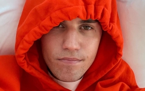 Justin Bieber Reveals He Cancels Upcoming Shows Because He's Experiencing Partial Face Paralysis 