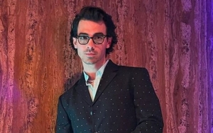 Joe Jonas Hopes Men Can Be More Open About Their Personal Grooming 