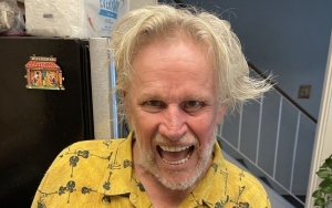 Gary Busey's Rep Reacts to Viral Pants-Down Pic Amid Sex Crime Charges