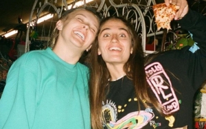 JoJo Siwa Has Perfect Response to Troll Who Criticizes Her for Having a Chuck E. Cheese Date With GF
