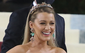 Blake Lively Shares a Bunch of Pregnancy Photos to Fend Off Prying Paparazzi
