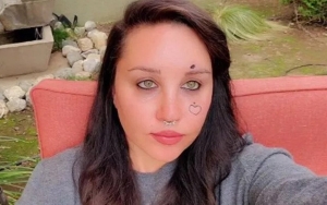 Amanda Bynes Enrolls at Cosmetology College to Be Manicurist