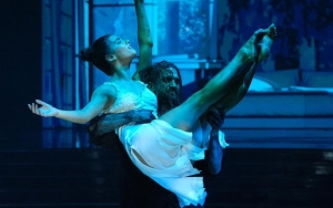 'DWTS' Recap: Celebrities Show Vulnerability on 'Most Memorable Year' Night 
