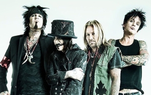 Motley Crue's Guitarist Mick Mars Quits Touring Due to 'Crippling' Disease