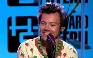 Harry Styles Postpones LA Concert Because of 'Band Illness'