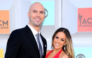 Jana Kramer Says It Takes Years for Ex Mike Caussin to Perform Oral Sex 
