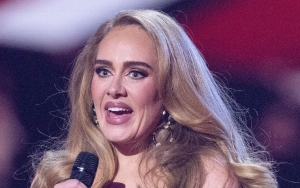 Adele Hilariously Reacts to Fan Using Face Filter With Heavy Makeup on Her