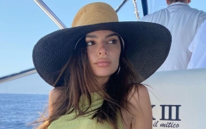 Emily Ratajkowski Seeking Therapy to Overcome Abandonment Issue and 'Negative Self-Image'