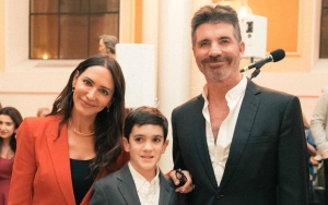 Simon Cowell Barely Recognizable During Christmas Carol Event With Fiancee and Son