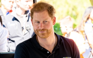 Prince Harry Claims He's 'Not Invited' to Fly With Royal Family When Queen Elizabeth Passed Away
