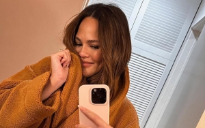 Chrissy Teigen Needs Fans' Advice on 'Waxing Down There' While Pregnant
