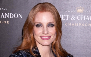 Jessica Chastain Celebrates Not Catching COVID at Golden Globes, Thanks to Diamond-Encrusted Mask