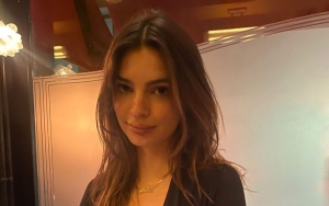 Emily Ratajkowski Loves How Women Normalize Botox and Plastic Surgery