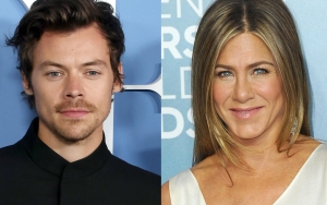 Harry Styles Suffers Embarrassing Wardrobe Malfunction in Front of 'First Crush' Jennifer Aniston