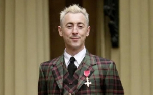 Alan Cumming Criticizes 'Toxicity' of British Empire as He Returns His OBE