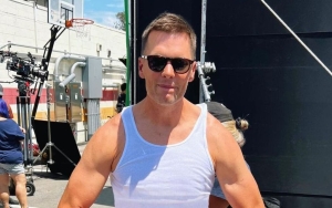 Tom Brady Strips Down in Saucy Pic Following a Dare With Pals