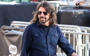 Dave Grohl Praised for Helping Homeless Shelter Feeding 450 People