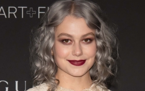  Phoebe Bridgers Puts Fans on Blast for Bullying Her While She Was on Her Way to Father's Funeral