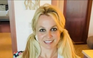 Britney Spears Ditches Wedding Ring While Vacationing With Her Bodyguard 
