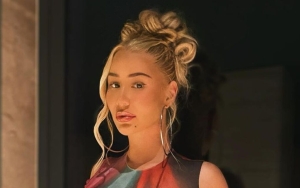 Iggy Azalea Compiles Her Uncensored Steamy Selfies for Coffee Table Book 'Hotter Than Hell'