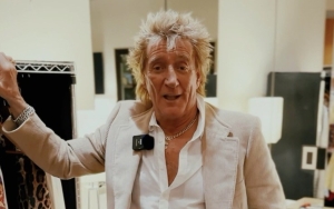 Rod Stewart Cuddling Newborn Grandchildren in New Pictures