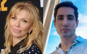 Courtney Love Accused of Groping Journalist's Crotch 'Really Hard' During Photo Opp