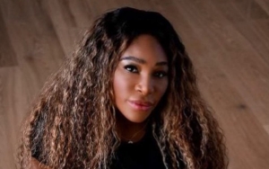 Serena Williams Pokes Fun at Her Voluptuous Pregnancy Curves in New Photo