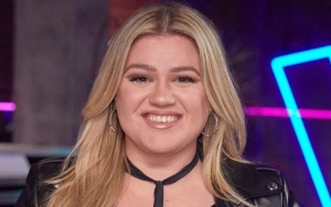 Kelly Clarkson Glad She Took Anti-Depressants to Curb Anxiety During Divorce