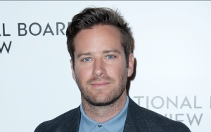 Armie Hammer Locks Lips With Ex Lisa Perejma After Finalizing Divorce From Elizabeth Chambers