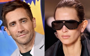 Jake Gyllenhaal and Girlfriend Jeanne Cadieu Look in Sync During NYC Date Night