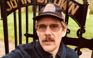 Ethan Hawke Hops on Bus to Toronto for 'Wildcat' Premiere After Stranded in New York