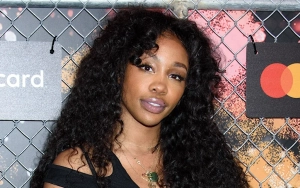 SZA Slams Grammys as 'Thirsty, Dark Space'