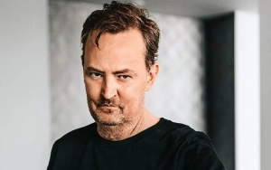 Matthew Perry's Parents Look Distraught, His Body Is Removed From His House