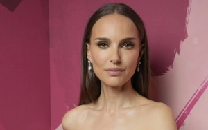 Natalie Portman on Filming Sex Scenes: 'It's Never Comfortable'
