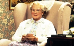 'Mrs. Doubtfire' Director Had to Use Four Cameras to 'Keep Up' With Robin Williams