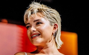 Florence Pugh Flinches in Shock as She Gets Hit in Face During 'Dune 2' Panel at CCXP