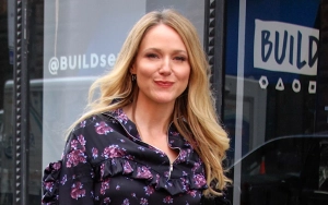 Jewel Hilariously Compares Her Bare Morning Face to '3 Miles of Bad Road'