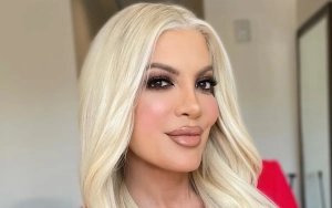 Tori Spelling Embraces 'Single Mom Christmas' Status After Dean McDermott Split