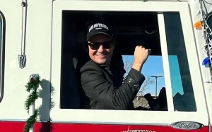 Jeremy Renner Visits Hospital to Thank Workers Who Helped Him After Near-Fatal Accident