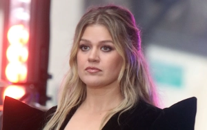 Kelly Clarkson Assists Gay Couple to Get Married on New Year's Eve at Her Vegas Show
