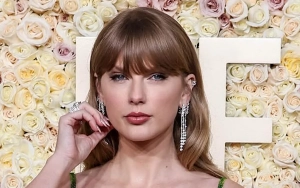 Golden Globes 2024: Taylor Swift Ravishing in Green as She Skips Travis Kelce's Game