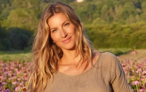 Gisele Bundchen Sweetly Consoles Daughter Vivian in First Sighting Since Mom's Death